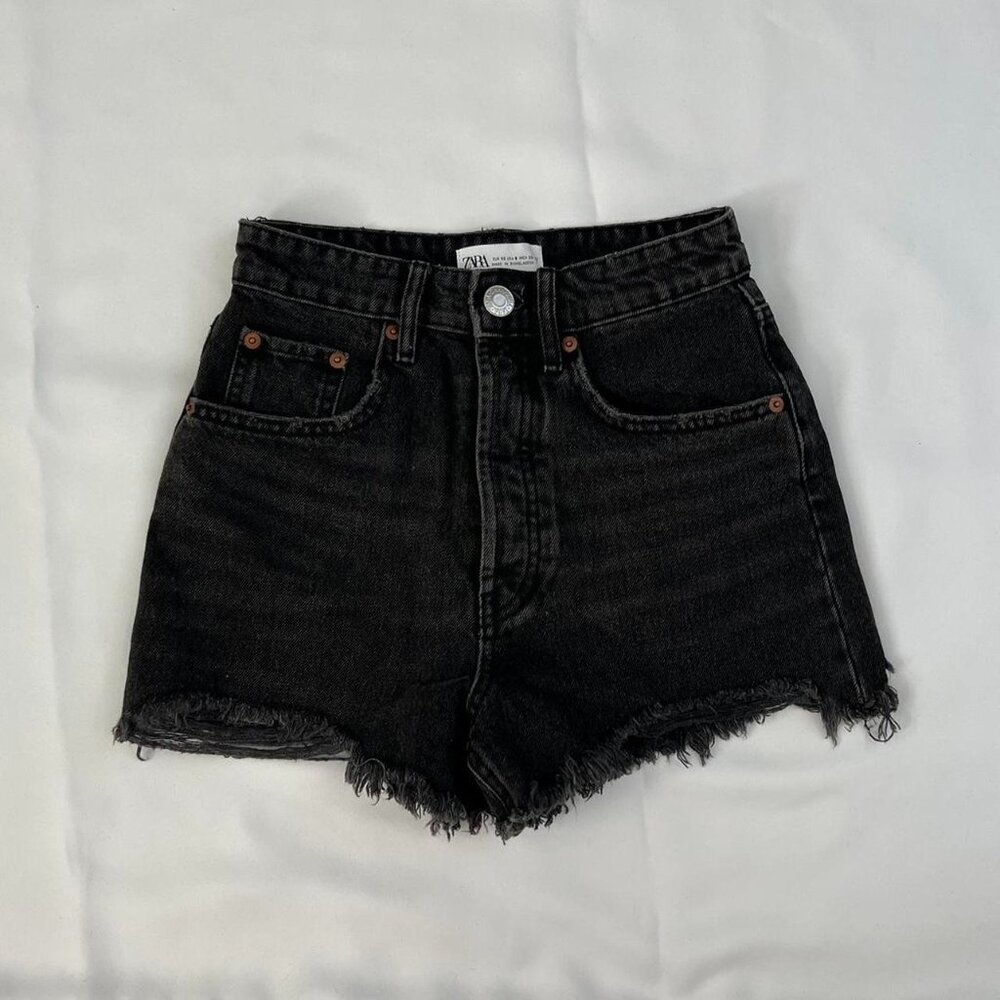 Zara Women's Black High Rise Jean Shorts - Size 0